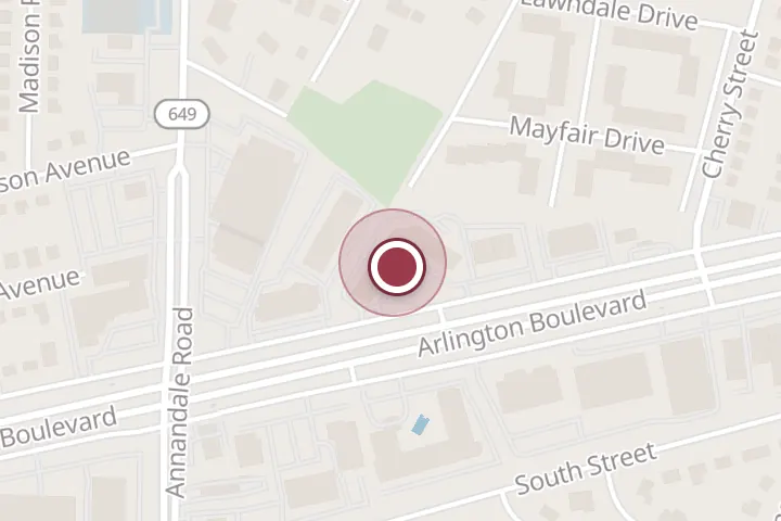 Street map around 6650 Arlington Blvd, Falls Church, with a pin at Governor House Inn
