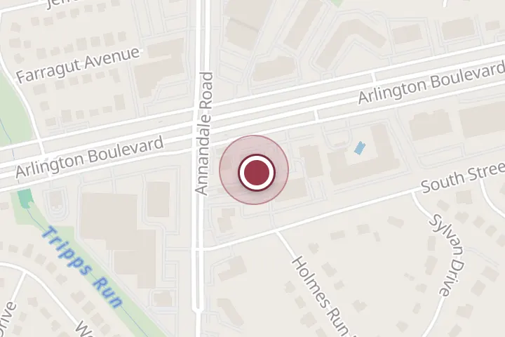 Street map around 6655 Arlington Blvd, Falls Church, with a pin at IHOP