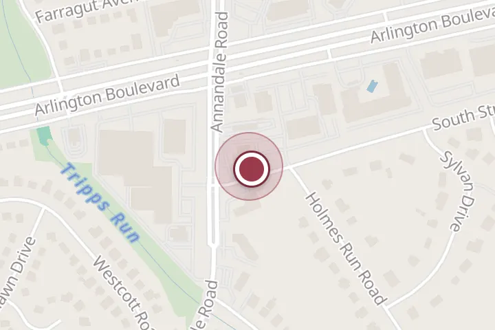 Street map around 6635-6631 South St, Falls Church, with a pin at Mundazas