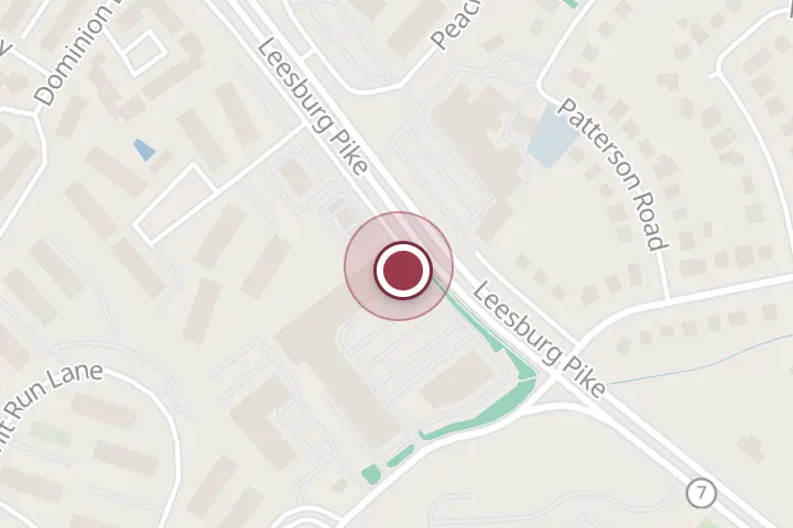 Street map around 7511 Leesburg Pike, Falls Church, with a pin at Noodles and Company