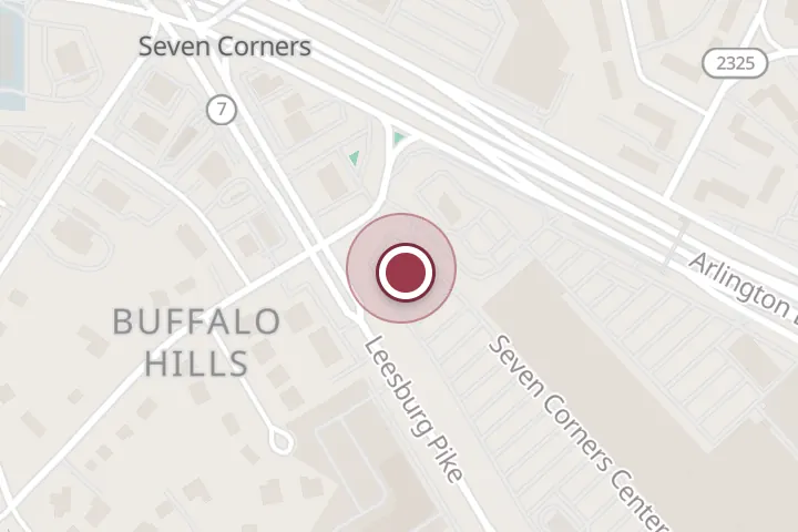 Street map around 6331 Seven Corners Center, Falls Church, with a pin at Red Robin Gourmet Burgers and Brews