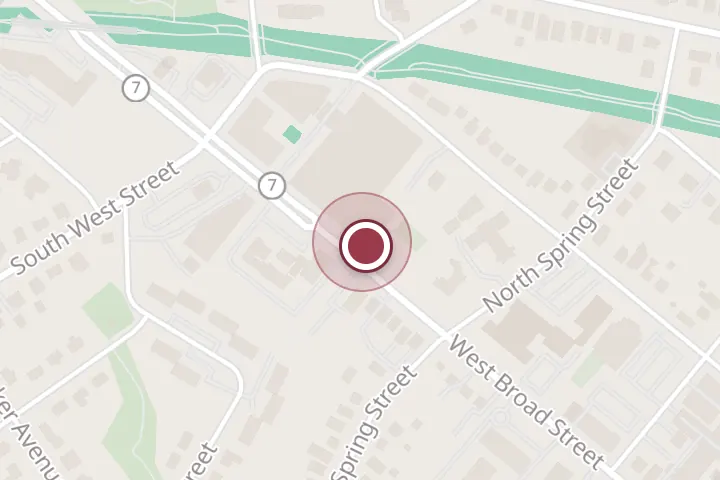 Street map around 912 W Broad St, Falls Church, with a pin at RH Bistro 荣合