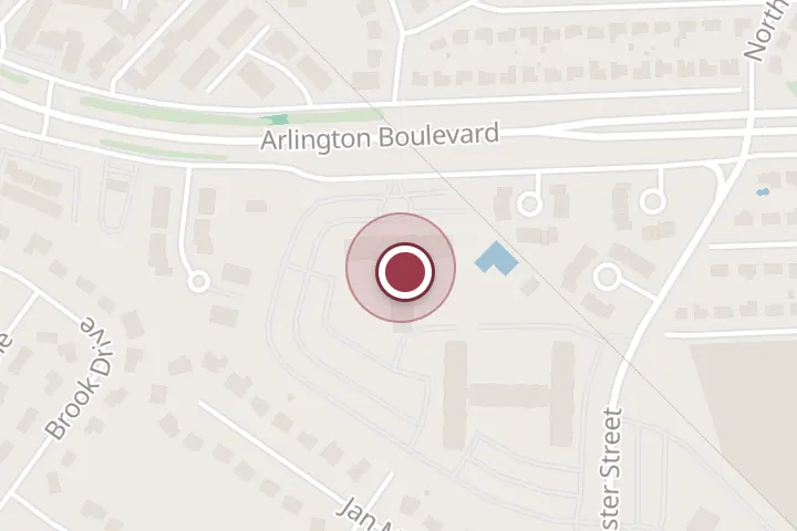 Street map around 6001 Arlington Blvd Unit 405, Falls Church, with a pin at School Tees